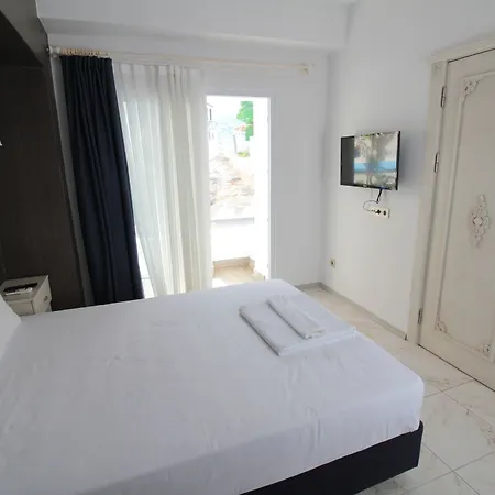 La Pergola Hotel 3*